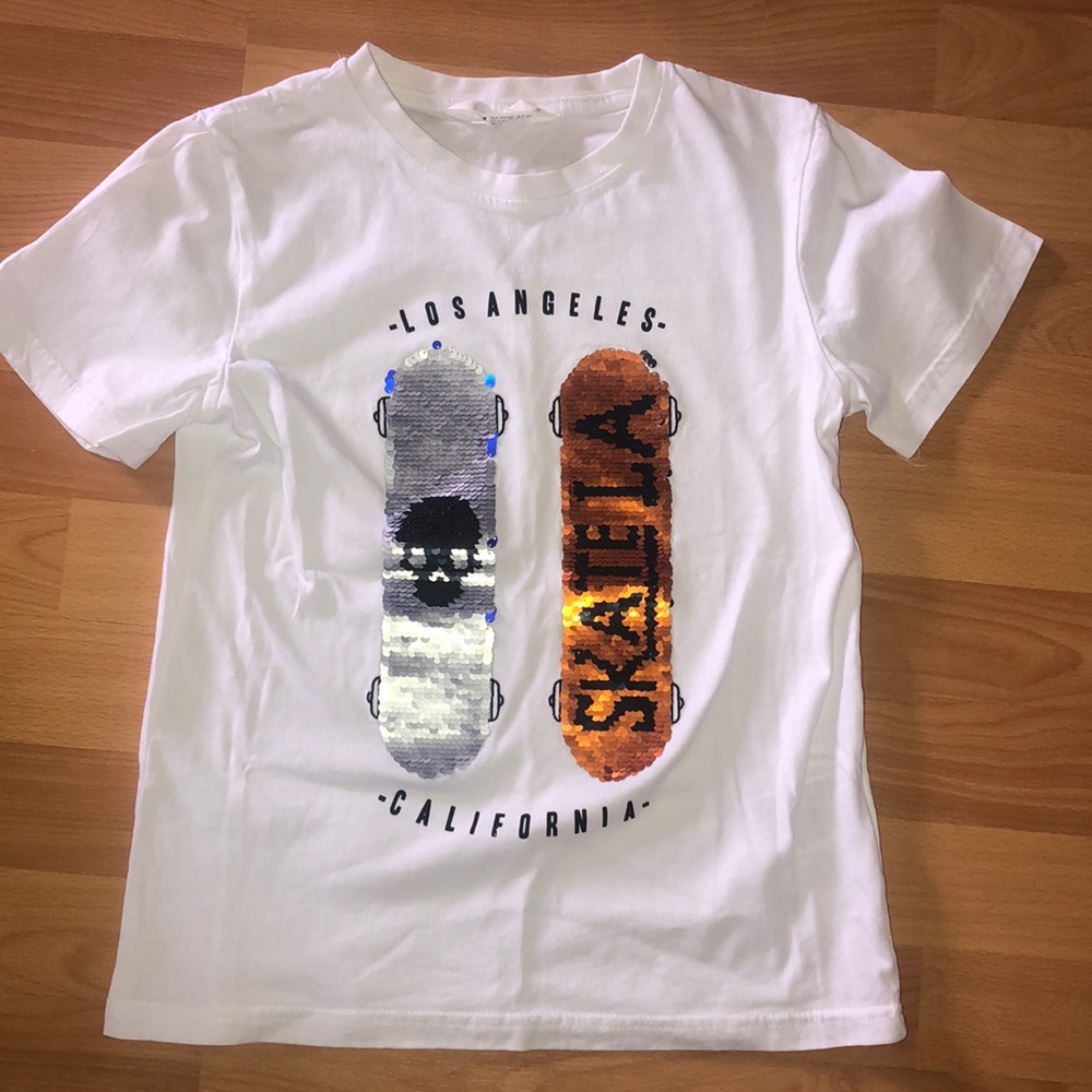 Skateboard t shirt